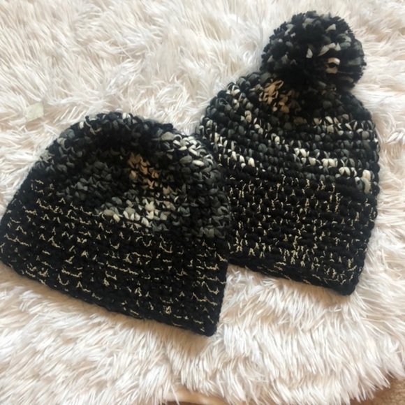 SET of TWO knit beanie and Pom Pom hat grey black - Picture 1 of 5